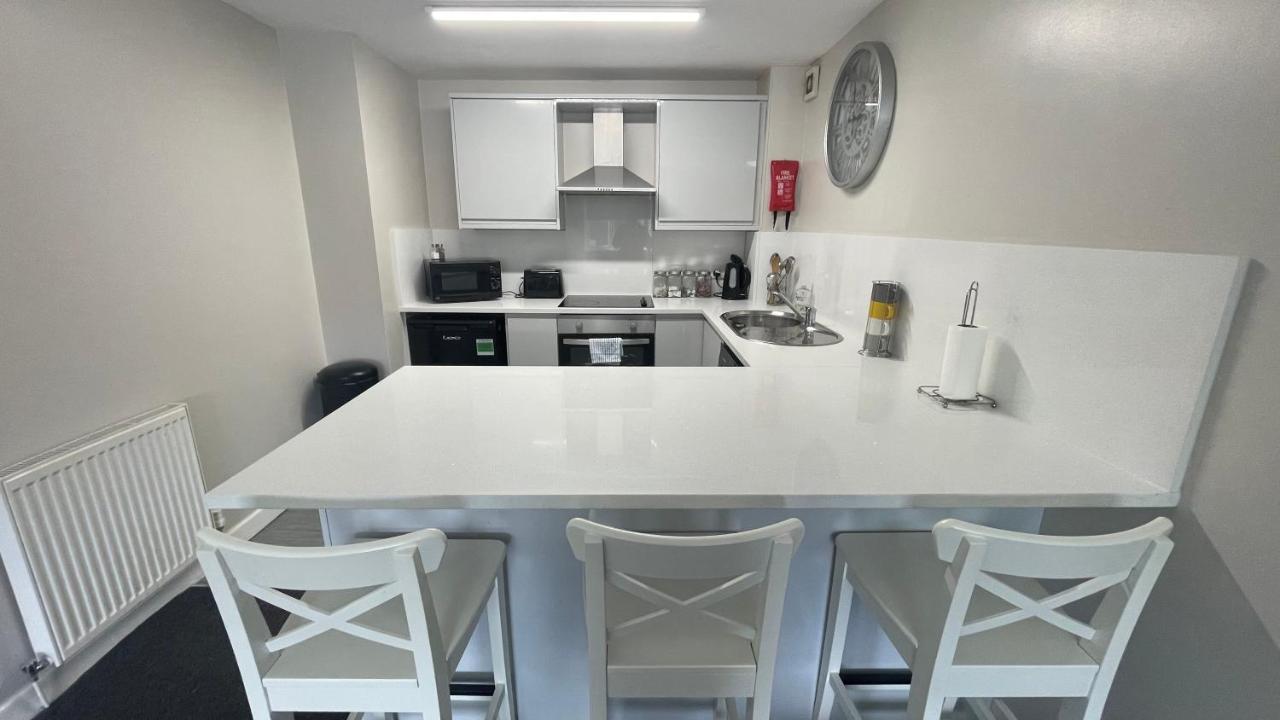 Mays Apartments - 102 Mill Street, Free Parking, 2 Minute Walk To Baltic Market And City Centre - Apartments Sleep 1-10 Guests Liverpool Pokoj fotografie