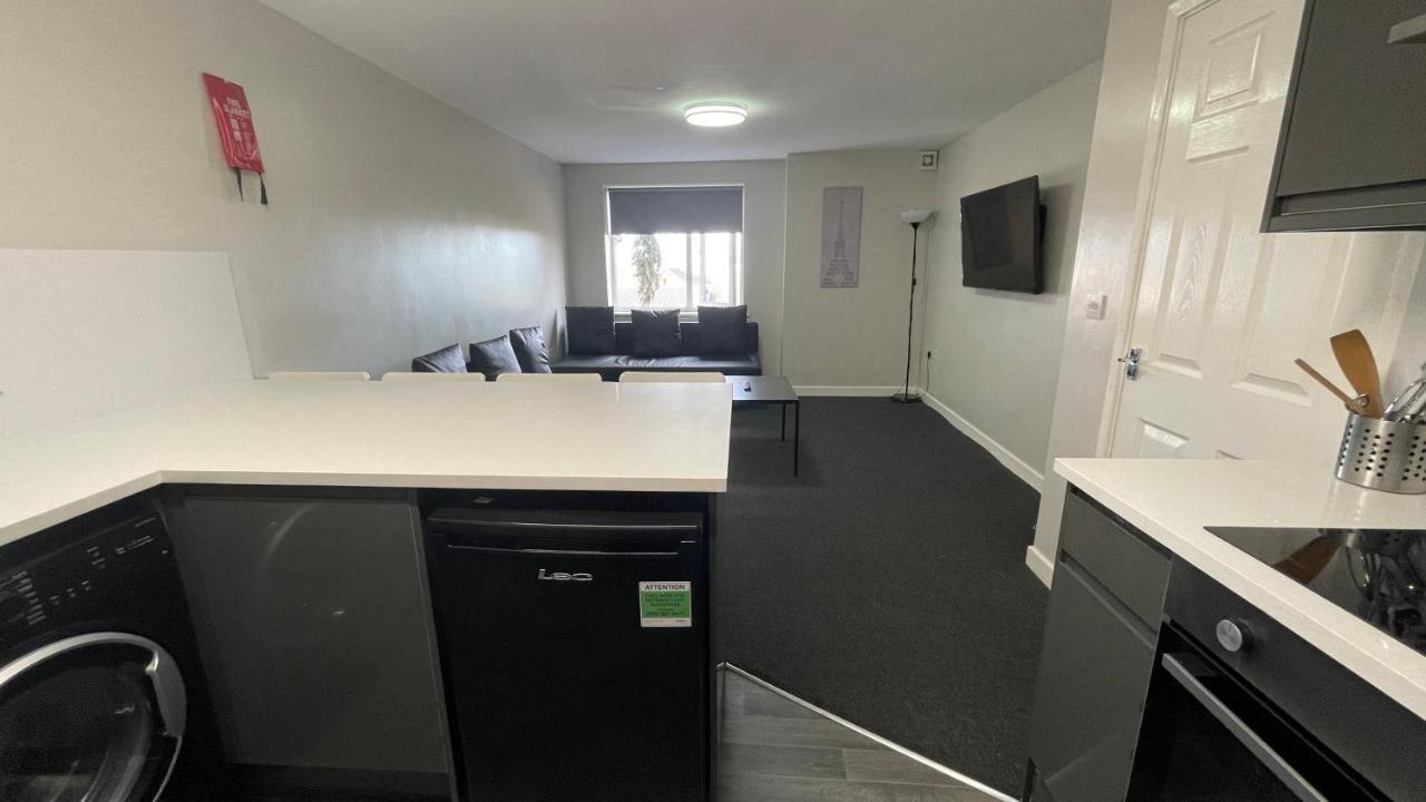 Mays Apartments - 102 Mill Street, Free Parking, 2 Minute Walk To Baltic Market And City Centre - Apartments Sleep 1-10 Guests Liverpool Exteriér fotografie